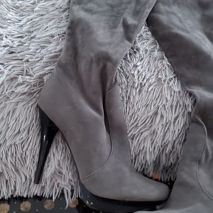 womans heeled boots